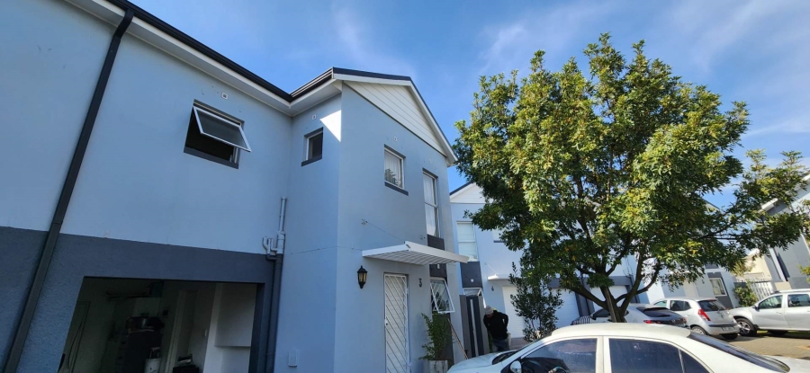 3 Bedroom Property for Sale in Buhrein Western Cape